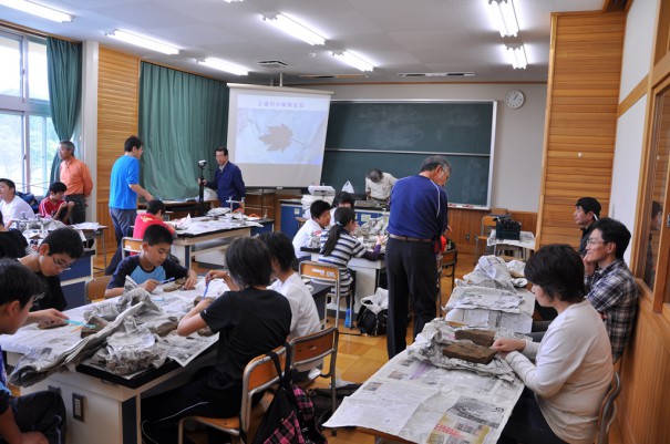 04 三途川化石採集体験04